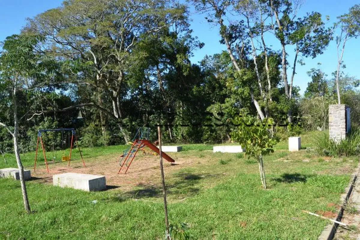 LOTE 014 - Área Superficial 2.099 m², Matrícula Nº 170.985 Rua A, residencial porto das Pedras, Bairro Floresta.