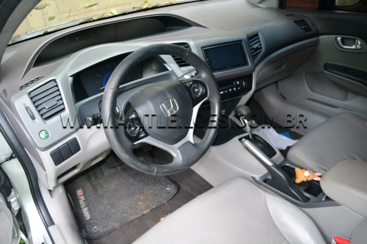 LOTE 006 - HONDA / CIVIC LXL /  PLACA: FEQ0D26 /ANO: 2012