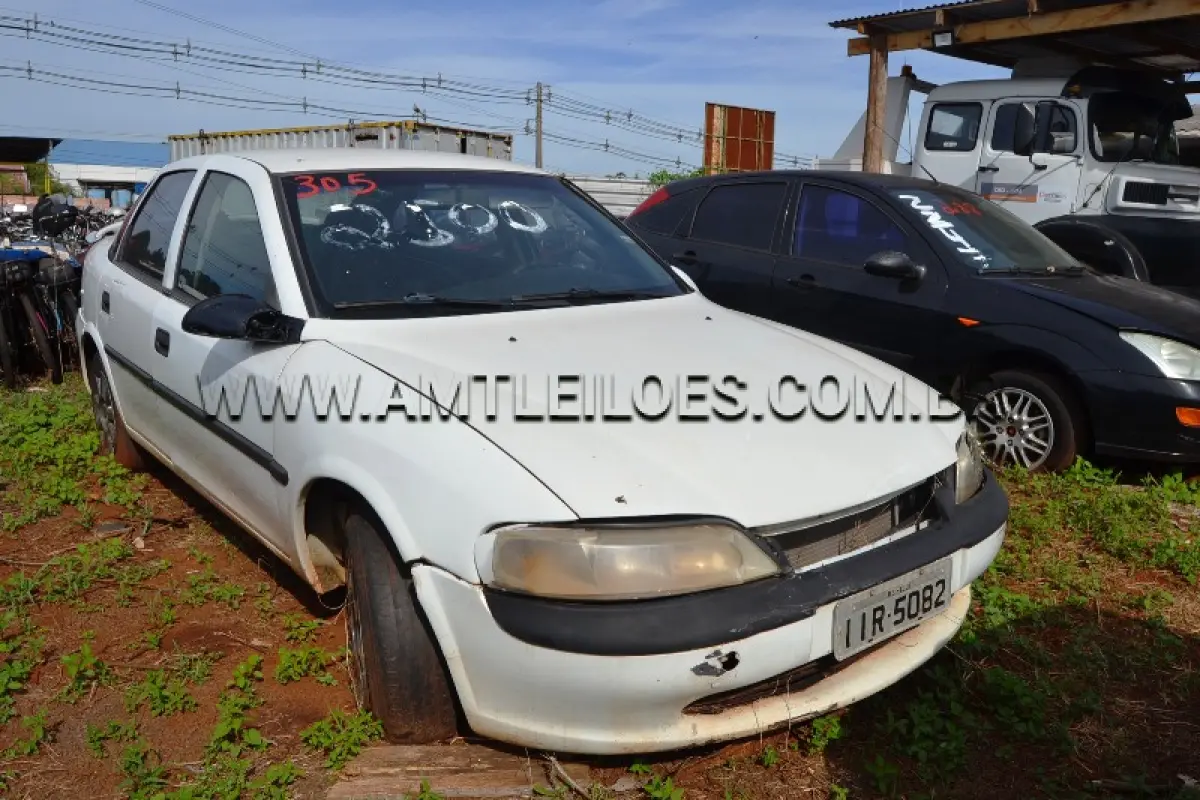 LOTE 0305