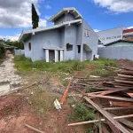 UM TERRENO, SITUADO NA ZONA URBANA DE SAPIRANGA/RS, NA QUADRA Nº 79, SETOR 02 DO PLANO DIRETOR, COM ÁREA SUPERFICIAL DE 727,20M², MATRÍCULA N. 20.624 RI DE SAPIRANGA/RS.