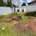 UM TERRENO, SITUADO NA ZONA URBANA DE SAPIRANGA/RS, NA QUADRA Nº 79, SETOR 02 DO PLANO DIRETOR, COM ÁREA SUPERFICIAL DE 727,20M², MATRÍCULA N. 20.624 RI DE SAPIRANGA/RS.