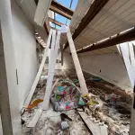 UM TERRENO, SITUADO NA ZONA URBANA DE SAPIRANGA/RS, NA QUADRA Nº 79, SETOR 02 DO PLANO DIRETOR, COM ÁREA SUPERFICIAL DE 727,20M², MATRÍCULA N. 20.624 RI DE SAPIRANGA/RS.