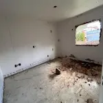 UM TERRENO, SITUADO NA ZONA URBANA DE SAPIRANGA/RS, NA QUADRA Nº 79, SETOR 02 DO PLANO DIRETOR, COM ÁREA SUPERFICIAL DE 727,20M², MATRÍCULA N. 20.624 RI DE SAPIRANGA/RS.